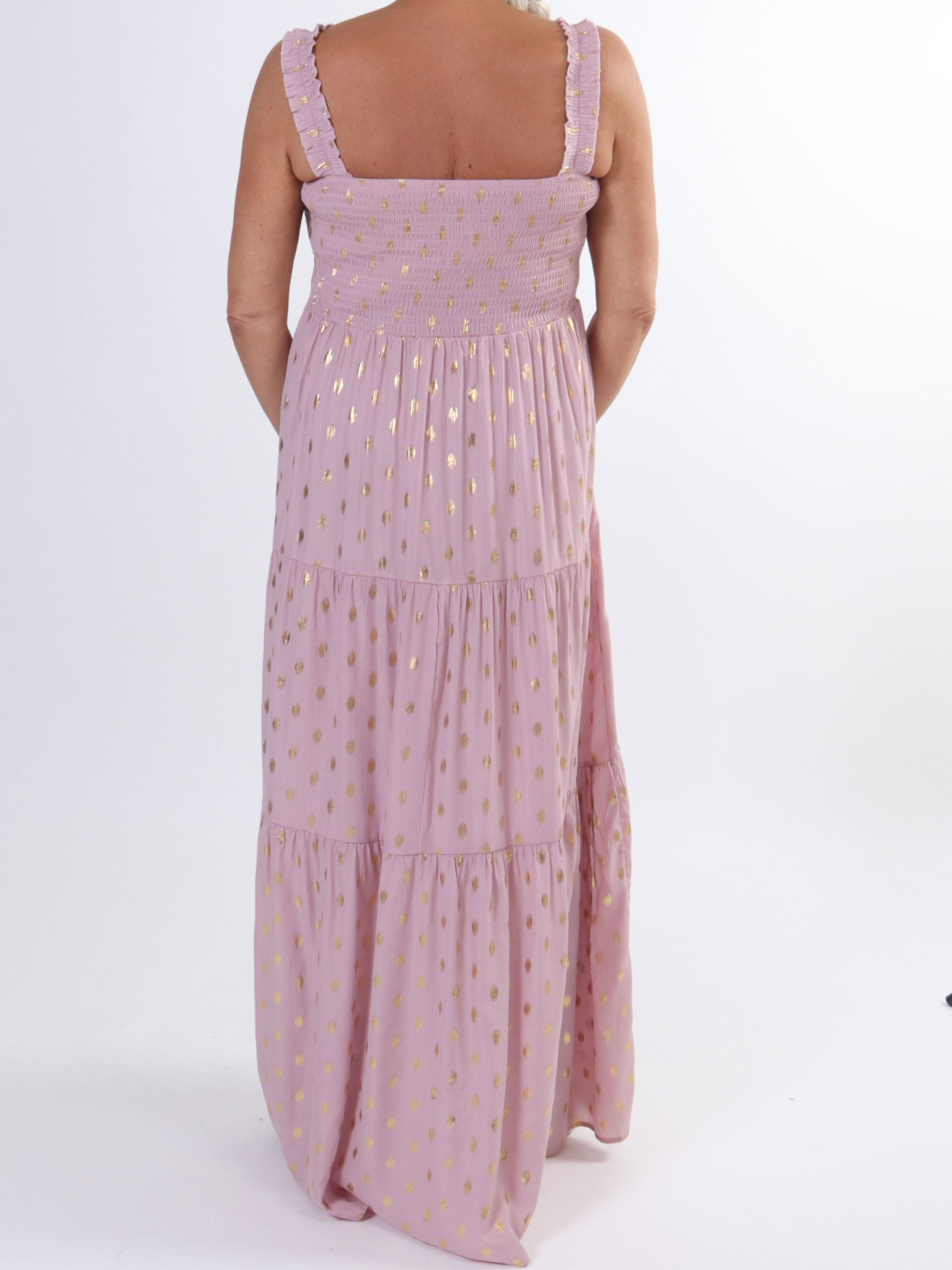 Emma - Lang kjole med smock henover brystet og guld detaljer